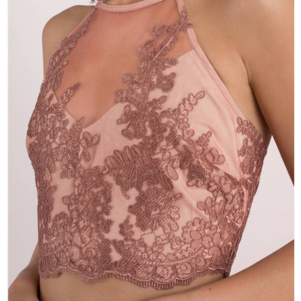 Tobi Halter crop top